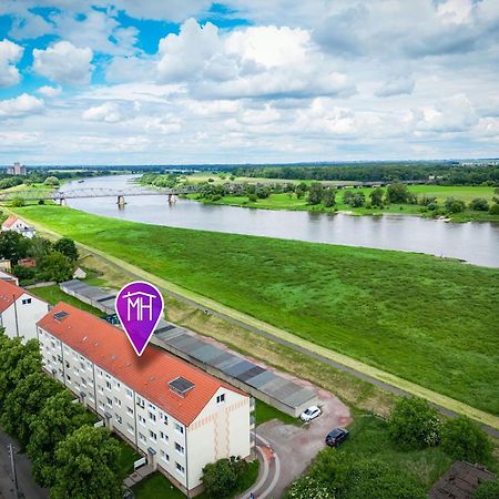 Zauberhafte Ferienwohnung In Barby Balkon Mit Elbblick Am Elbe-Saaleradweg Екстер'єр фото
